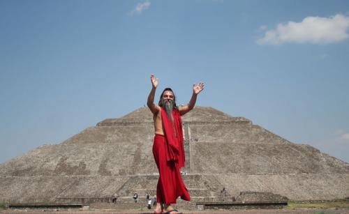teotihuacan tour 2010 swami ozen rajneesh 00006